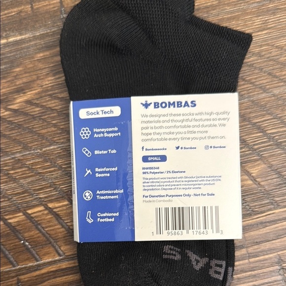 Bombas Black Athletic Socks - Picture 3 of 3
